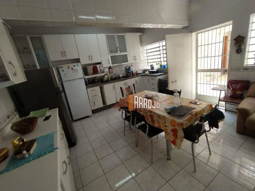 Sobrado com 4 quartos à venda, 240m2 em Penha de França, São Paulo - SP - imagem 8 Foto 8 de Sobrado com 4 quartos à venda, 240m2 em Penha de França, São Paulo - SP
