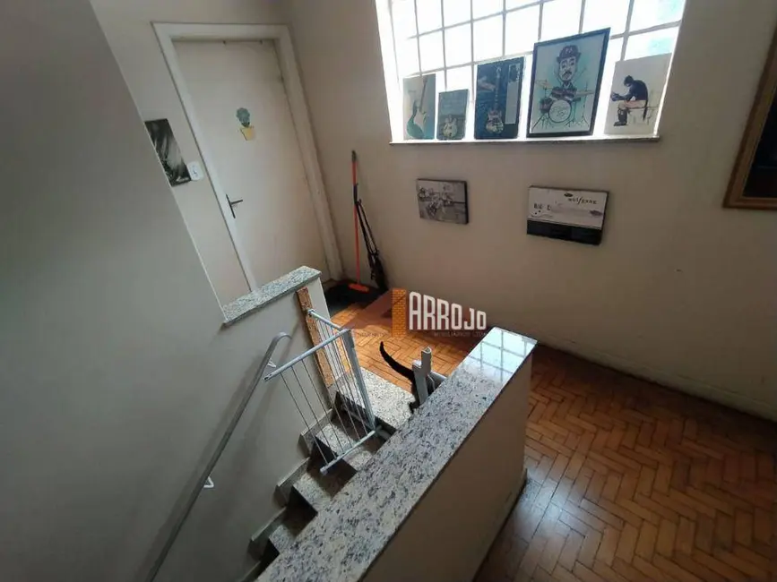 Sobrado com 4 quartos à venda, 240m2 em Penha de França, São Paulo - SP - imagem 3 Foto 3 de Sobrado com 4 quartos à venda, 240m2 em Penha de França, São Paulo - SP