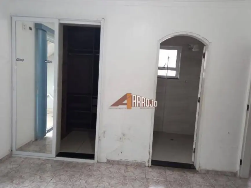 Sobrado com 3 quartos à venda, 141m2 em Vila Verde, São Paulo - SP - imagem 9 Foto 9 de Sobrado com 3 quartos à venda, 141m2 em Vila Verde, São Paulo - SP