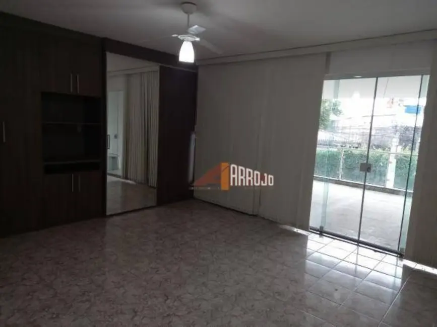 Sobrado com 3 quartos à venda, 141m2 em Vila Verde, São Paulo - SP - imagem 3 Foto 3 de Sobrado com 3 quartos à venda, 141m2 em Vila Verde, São Paulo - SP