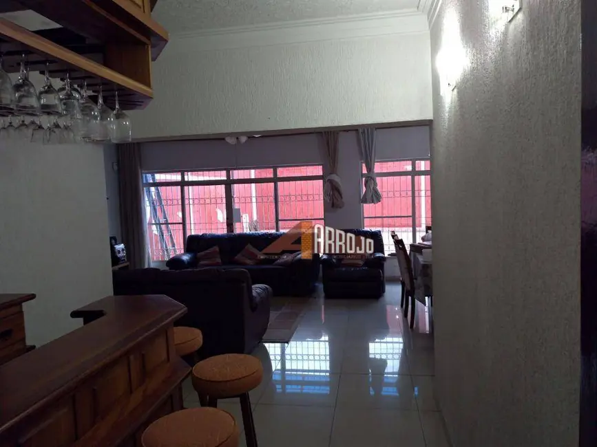 Foto 1 de Sobrado com 4 quartos à venda, 300m2 em Vila Constança, São Paulo - SP