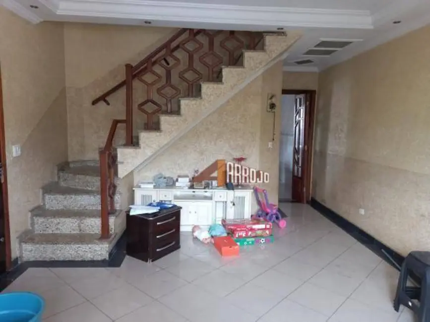 Sobrado com 2 quartos à venda, 161m2 em Vila Buenos Aires, São Paulo - SP - imagem 5 Foto 5 de Sobrado com 2 quartos à venda, 161m2 em Vila Buenos Aires, São Paulo - SP