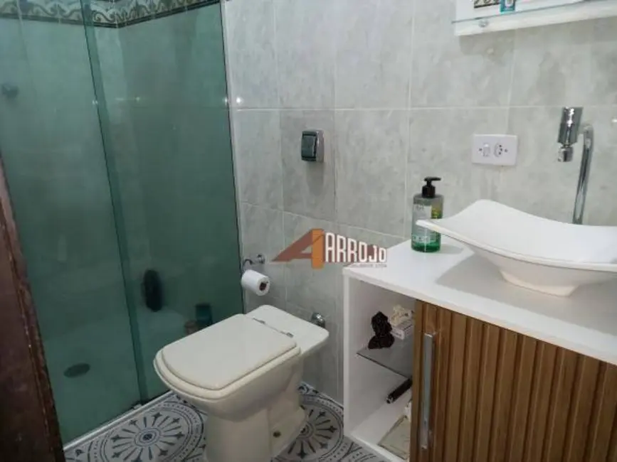 Foto 5 de Casa com 2 quartos à venda, 196m2 em Vila Pierina, São Paulo - SP