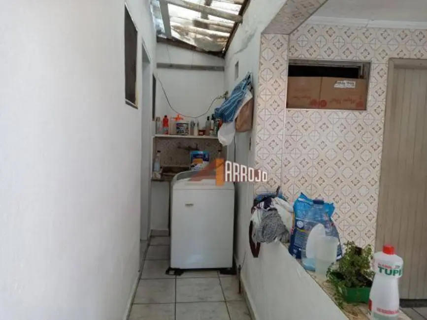 Foto 9 de Casa com 2 quartos à venda, 196m2 em Vila Pierina, São Paulo - SP