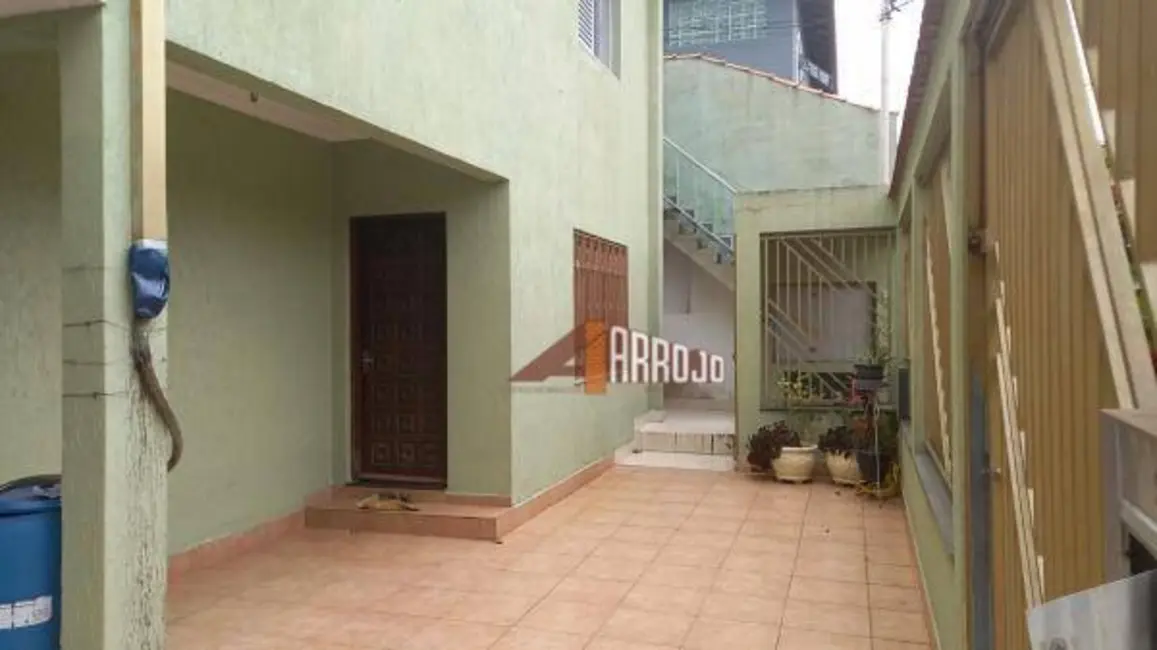 Sobrado com 3 quartos à venda, 207m2 em Jardim Popular, São Paulo - SP - imagem 4 Foto 4 de Sobrado com 3 quartos à venda, 207m2 em Jardim Popular, São Paulo - SP