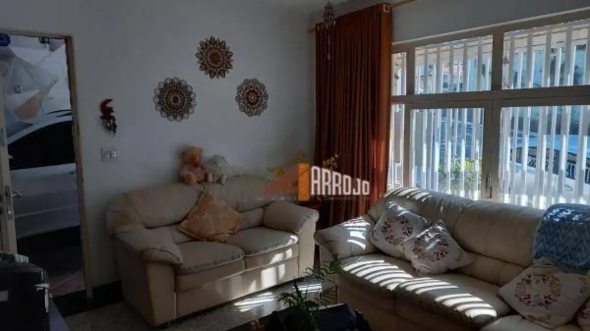 Foto 2 de Casa com 2 quartos à venda, 112m2 em Vila Marieta, São Paulo - SP