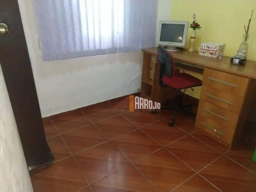 Foto 2 de Casa com 2 quartos à venda, 125m2 em Cidade Tiradentes, São Paulo - SP