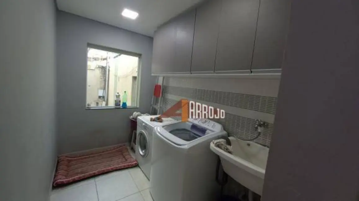 Foto 6 de Casa com 3 quartos à venda, 346m2 em Vila Buenos Aires, São Paulo - SP