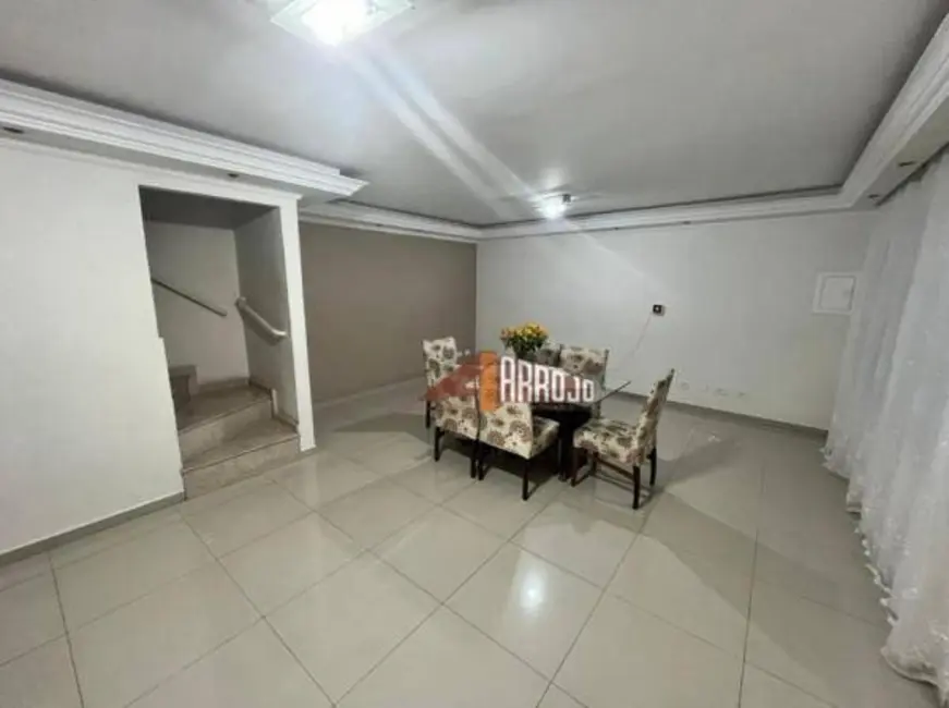 Sobrado com 3 quartos à venda, 153m2 em Vila Rio Branco, São Paulo - SP - imagem 6 Foto 6 de Sobrado com 3 quartos à venda, 153m2 em Vila Rio Branco, São Paulo - SP