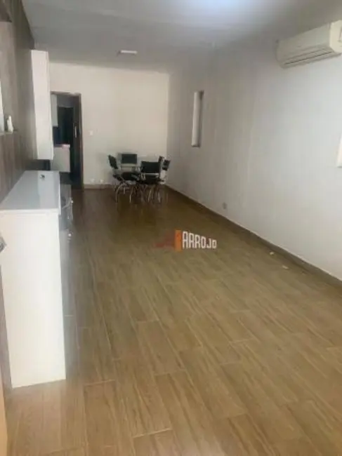 Foto 2 de Casa com 3 quartos à venda, 200m2 em Vila Centenário, São Paulo - SP