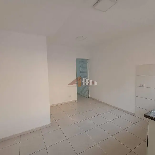 Foto 7 de Casa com 1 quarto para alugar, 20m2 em Vila Santana, São Paulo - SP