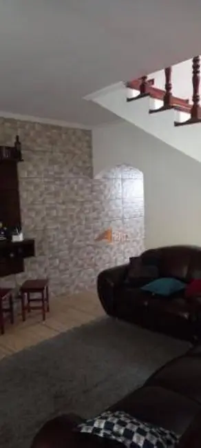 Sobrado com 3 quartos à venda, 157m2 em Jardim Pinhal, Guarulhos - SP - imagem 7 Foto 7 de Sobrado com 3 quartos à venda, 157m2 em Jardim Pinhal, Guarulhos - SP