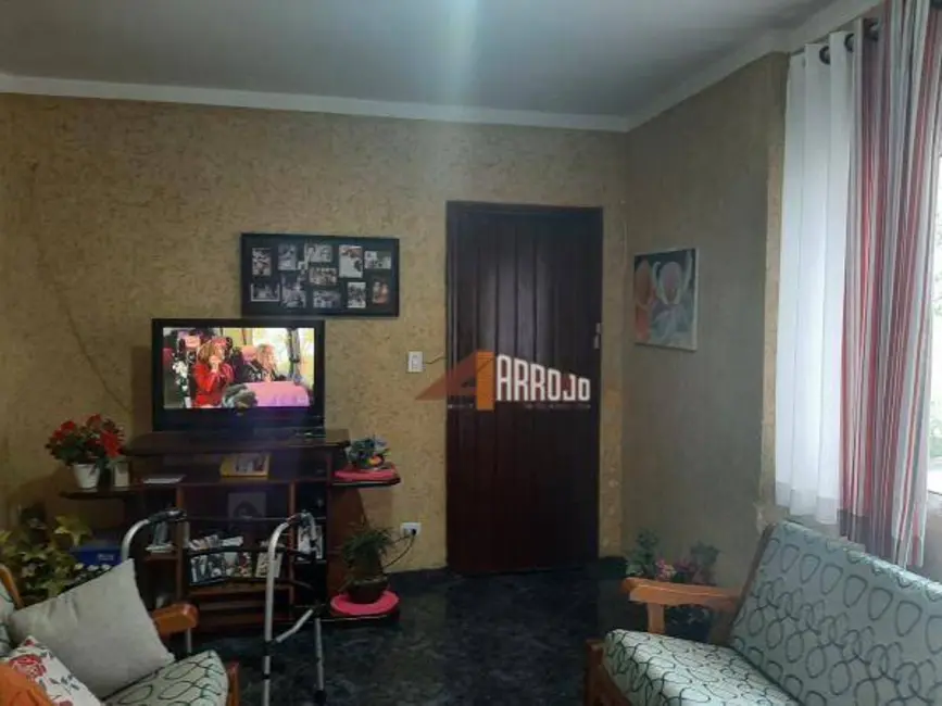 Casa com 2 quartos à venda, 250m2 em Jardim Três Marias, São Paulo - SP - imagem 3 Foto 3 de Casa com 2 quartos à venda, 250m2 em Jardim Três Marias, São Paulo - SP