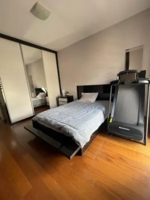 Sobrado com 3 quartos à venda, 157m2 em Vila Ré, São Paulo - SP - imagem 9 Foto 9 de Sobrado com 3 quartos à venda, 157m2 em Vila Ré, São Paulo - SP