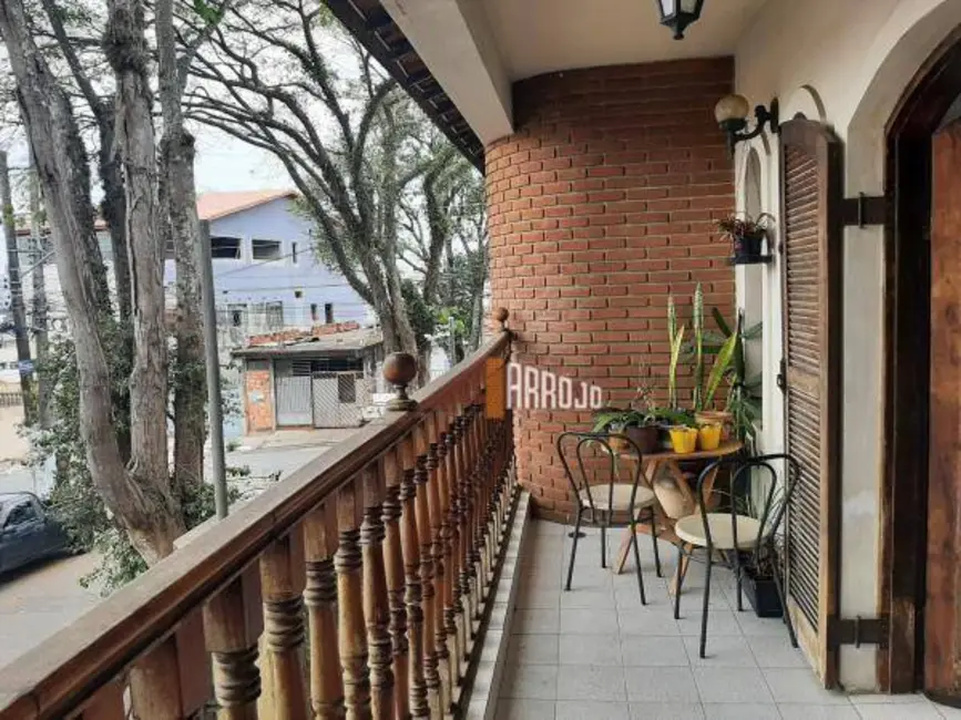 Sobrado com 4 quartos à venda, 306m2 em Vila Frugoli, São Paulo - SP - imagem 3 Foto 3 de Sobrado com 4 quartos à venda, 306m2 em Vila Frugoli, São Paulo - SP