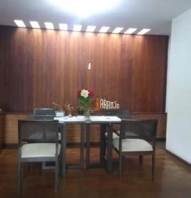 Sobrado com 4 quartos à venda, 306m2 em Vila Frugoli, São Paulo - SP - imagem 4 Foto 4 de Sobrado com 4 quartos à venda, 306m2 em Vila Frugoli, São Paulo - SP
