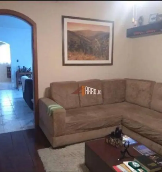 Sobrado com 4 quartos à venda, 306m2 em Vila Frugoli, São Paulo - SP - imagem 9 Foto 9 de Sobrado com 4 quartos à venda, 306m2 em Vila Frugoli, São Paulo - SP