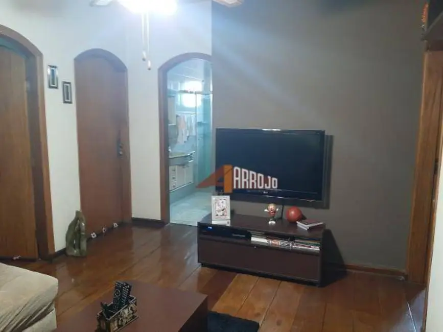 Sobrado com 4 quartos à venda, 306m2 em Vila Frugoli, São Paulo - SP - imagem 6 Foto 6 de Sobrado com 4 quartos à venda, 306m2 em Vila Frugoli, São Paulo - SP