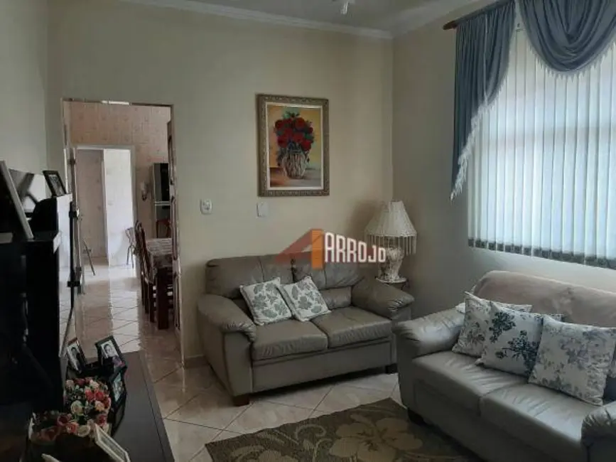 Casa com 3 quartos à venda, 300m2 em Cidade Antônio Estevão de Carvalho, São Paulo - SP - imagem 5 Foto 5 de Casa com 3 quartos à venda, 300m2 em Cidade Antônio Estevão de Carvalho, São Paulo - SP