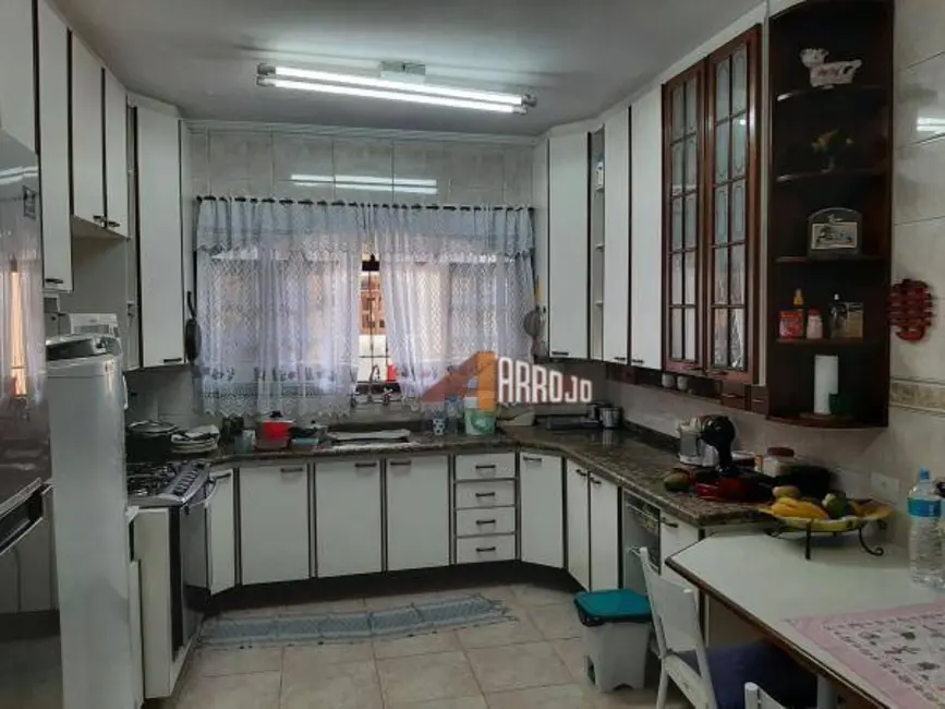 Sobrado com 3 quartos à venda, 126m2 em Jardim Ponte Rasa, São Paulo - SP - imagem 8 Foto 8 de Sobrado com 3 quartos à venda, 126m2 em Jardim Ponte Rasa, São Paulo - SP