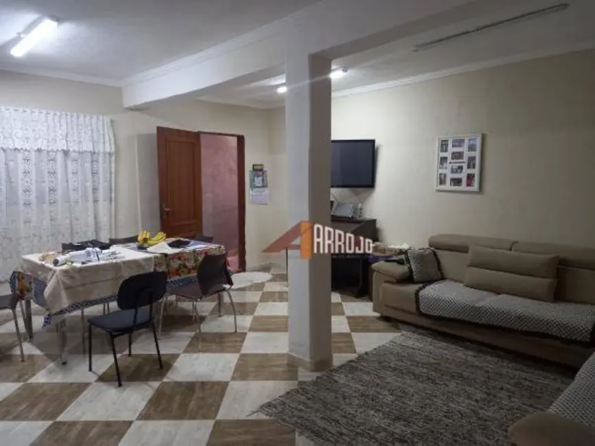 Foto 2 de Sobrado com 3 quartos à venda, 150m2 em Vila Araguaia, São Paulo - SP