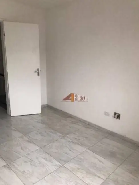 Foto 7 de Sobrado com 2 quartos à venda, 32m2 em Jardim Eliane, São Paulo - SP