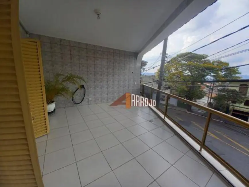 Sobrado com 3 quartos à venda, 123m2 em Jardim Danfer, São Paulo - SP - imagem 4 Foto 4 de Sobrado com 3 quartos à venda, 123m2 em Jardim Danfer, São Paulo - SP