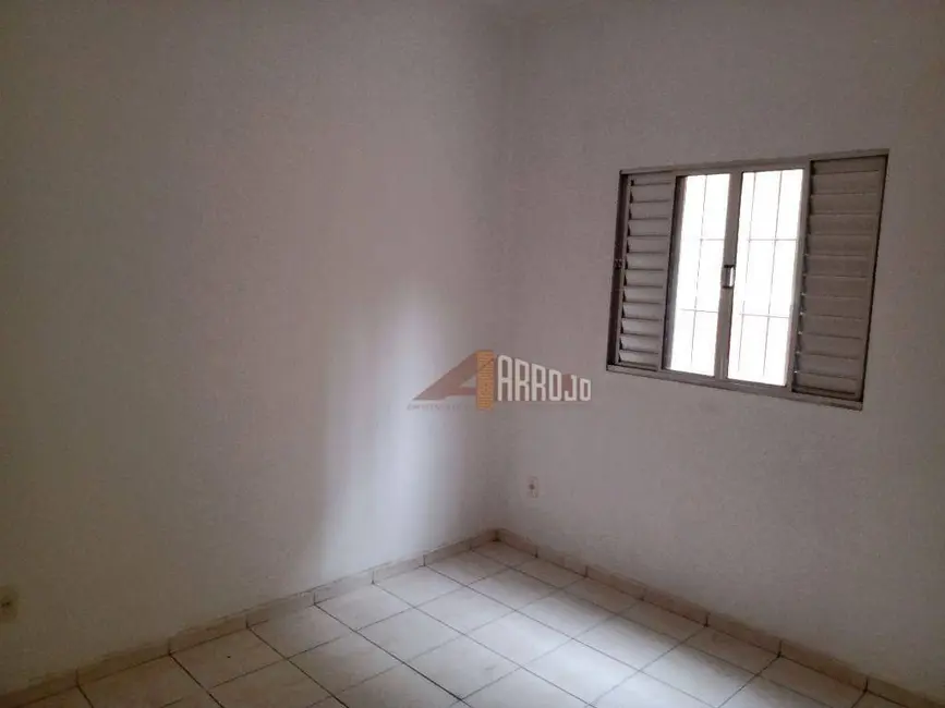 Foto 2 de Casa com 2 quartos para alugar, 50m2 em Vila Laís, São Paulo - SP