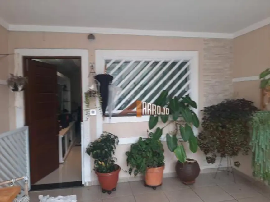 Sobrado com 3 quartos à venda, 140m2 em Jardim Popular, São Paulo - SP - imagem 2 Foto 2 de Sobrado com 3 quartos à venda, 140m2 em Jardim Popular, São Paulo - SP