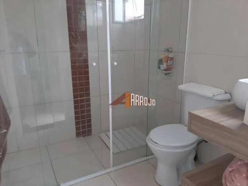 Sobrado com 3 quartos à venda, 140m2 em Jardim Popular, São Paulo - SP - imagem 4 Foto 4 de Sobrado com 3 quartos à venda, 140m2 em Jardim Popular, São Paulo - SP