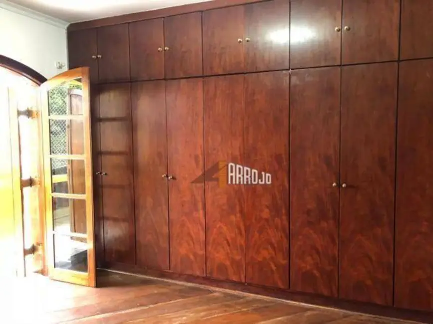 Sobrado com 4 quartos à venda, 500m2 em Vila Ré, São Paulo - SP - imagem 3 Foto 3 de Sobrado com 4 quartos à venda, 500m2 em Vila Ré, São Paulo - SP