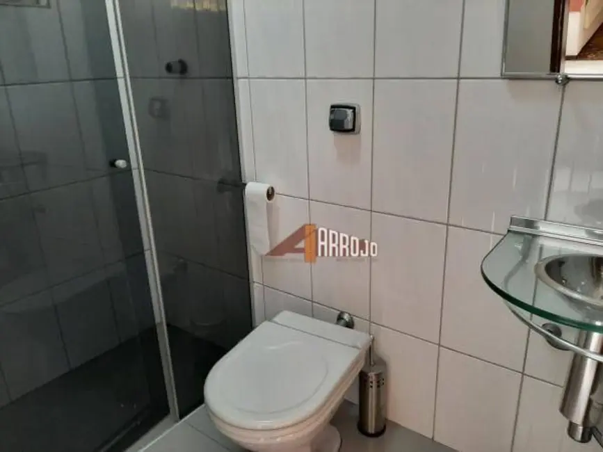 Foto 5 de Casa com 3 quartos à venda, 208m2 em Burgo Paulista, São Paulo - SP