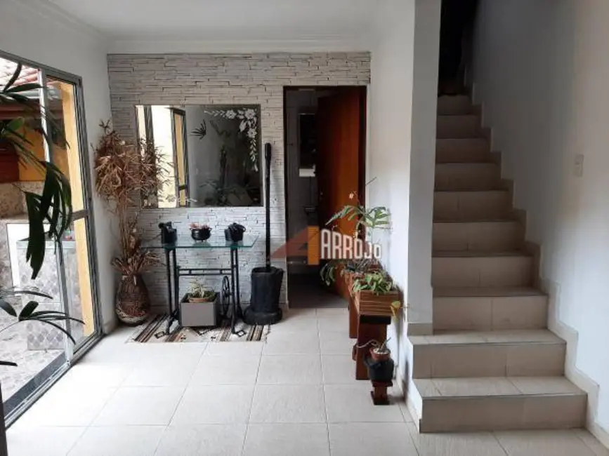 Foto 3 de Casa com 3 quartos à venda, 208m2 em Burgo Paulista, São Paulo - SP