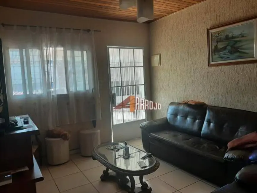 Foto 1 de Casa com 3 quartos à venda, 194m2 em Vila Rica, São Paulo - SP