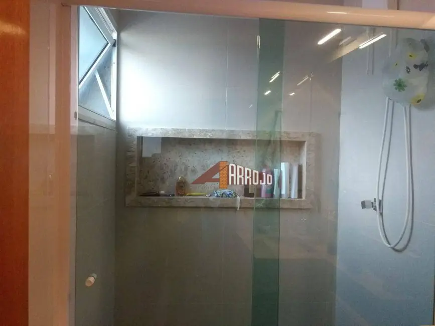 Sobrado com 3 quartos à venda, 500m2 em Vila Ré, São Paulo - SP - imagem 8 Foto 8 de Sobrado com 3 quartos à venda, 500m2 em Vila Ré, São Paulo - SP