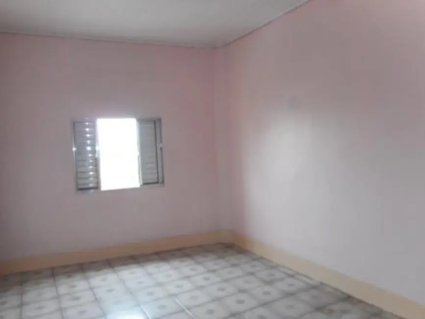 Foto 2 de Casa com 2 quartos para alugar, 70m2 em Vila Marieta, São Paulo - SP