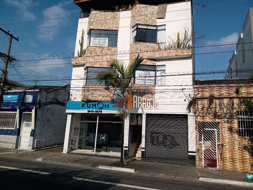 Sala Comercial na Rua Domingos de Santa Maria, Vila Guarani em São