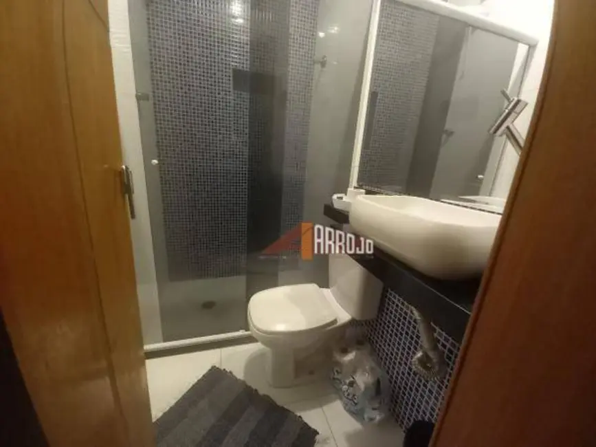 Sobrado com 3 quartos à venda, 120m2 em Jardim Soraia, São Paulo - SP - imagem 8 Foto 8 de Sobrado com 3 quartos à venda, 120m2 em Jardim Soraia, São Paulo - SP