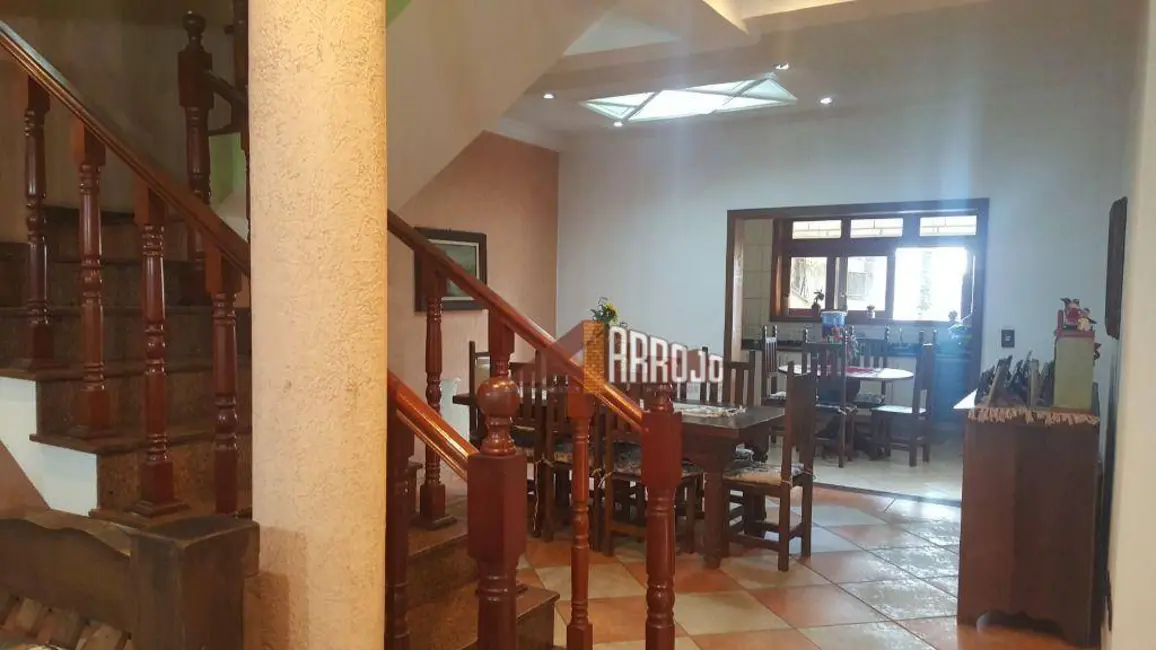 Sobrado com 4 quartos à venda, 370m2 em Vila Ré, São Paulo - SP - imagem 5 Foto 5 de Sobrado com 4 quartos à venda, 370m2 em Vila Ré, São Paulo - SP