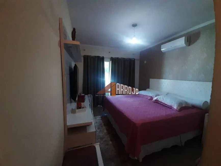 Sobrado com 3 quartos à venda, 143m2 em Vila Ré, São Paulo - SP - imagem 3 Foto 3 de Sobrado com 3 quartos à venda, 143m2 em Vila Ré, São Paulo - SP