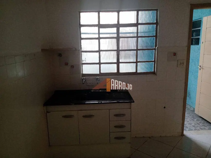 Casa com 1 quarto para alugar, 45m2 em Vila Granada, São Paulo - SP - imagem 8 Foto 8 de Casa com 1 quarto para alugar, 45m2 em Vila Granada, São Paulo - SP