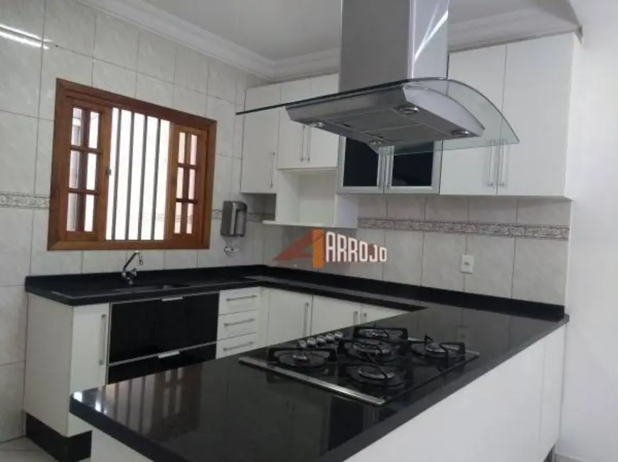 Sobrado com 3 quartos à venda, 97m2 em Jardim Lisboa, São Paulo - SP - imagem 1 Foto 1 de Sobrado com 3 quartos à venda, 97m2 em Jardim Lisboa, São Paulo - SP