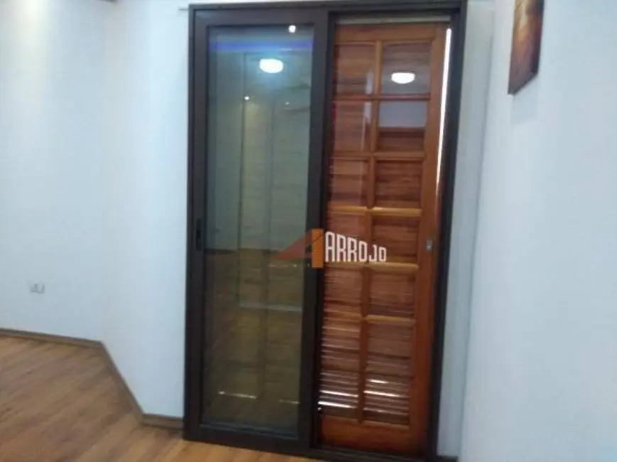 Sobrado com 3 quartos à venda, 97m2 em Jardim Lisboa, São Paulo - SP - imagem 9 Foto 9 de Sobrado com 3 quartos à venda, 97m2 em Jardim Lisboa, São Paulo - SP