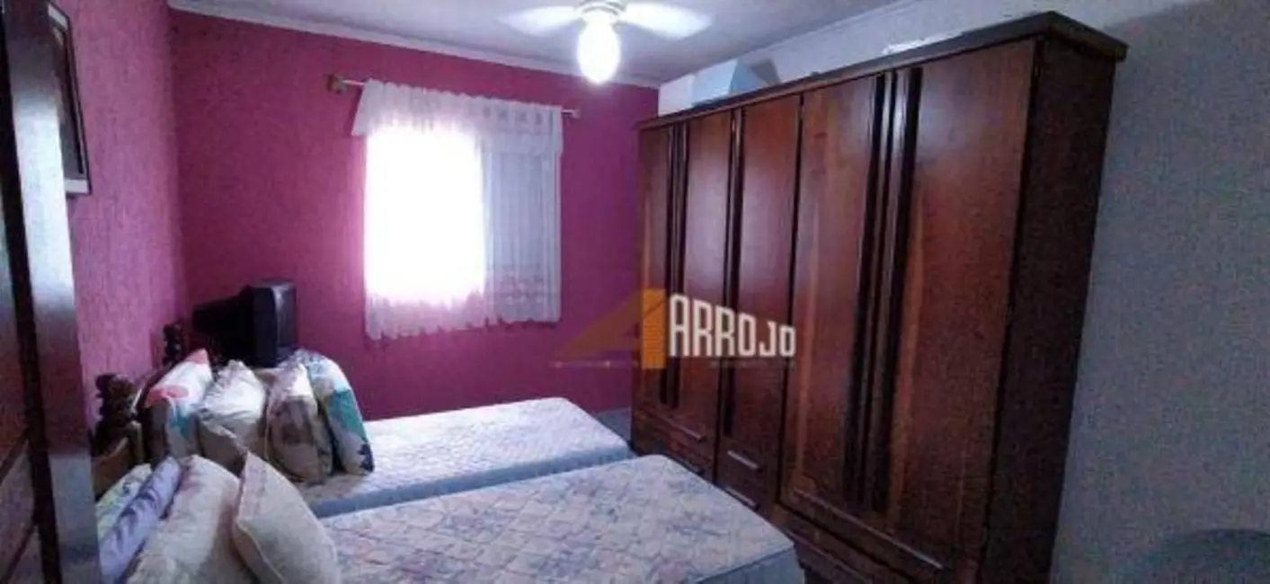 Foto 8 de Casa com 3 quartos à venda, 300m2 em Ubatuba - SP