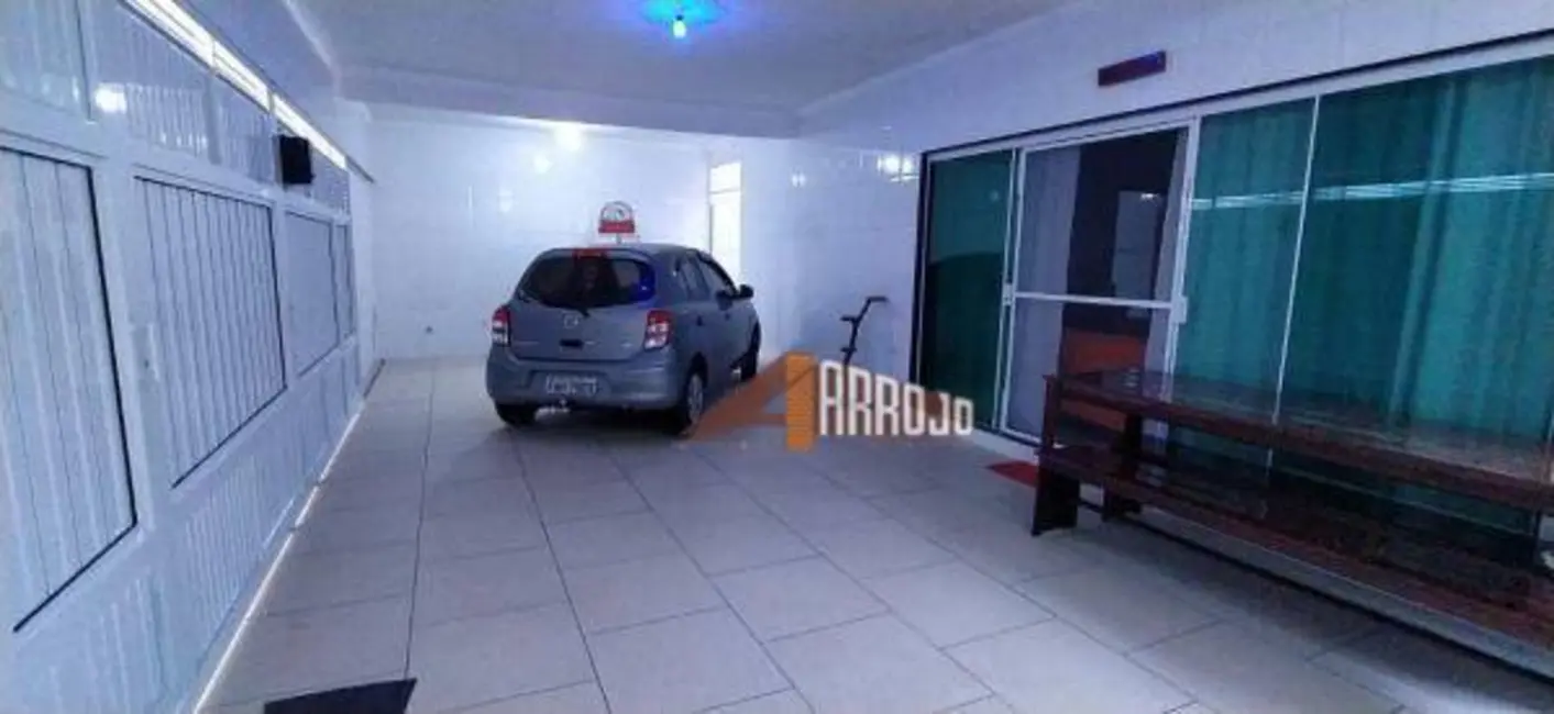 Foto 3 de Casa com 3 quartos à venda, 300m2 em Ubatuba - SP