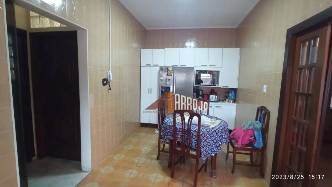Foto 6 de Sobrado com 5 quartos à venda, 184m2 em Vila Domitila, São Paulo - SP