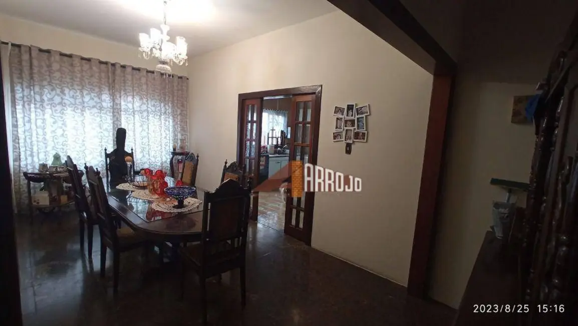 Foto 3 de Sobrado com 5 quartos à venda, 184m2 em Vila Domitila, São Paulo - SP