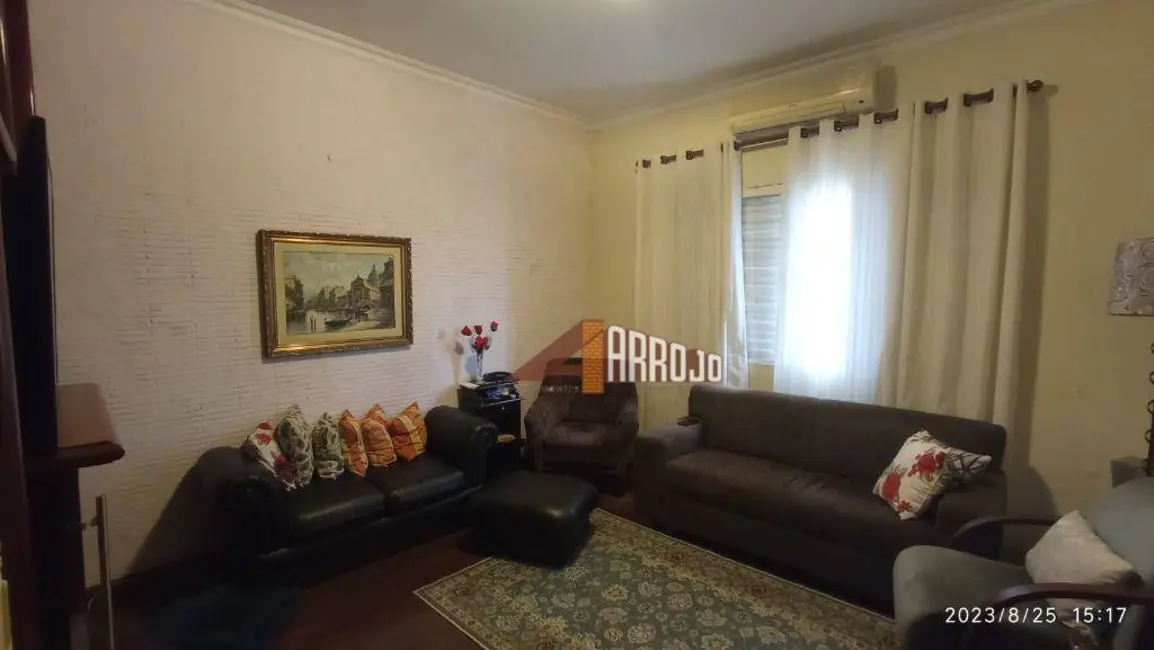 Foto 1 de Sobrado com 5 quartos à venda, 184m2 em Vila Domitila, São Paulo - SP