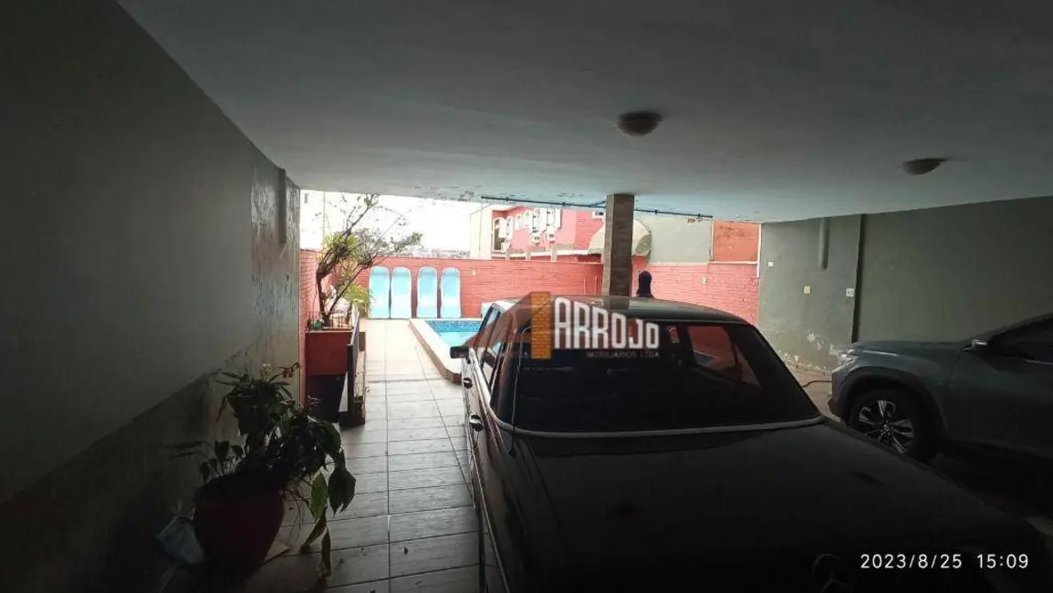 Sobrado com 4 quartos à venda, 184m2 em Vila Domitila, São Paulo - SP - imagem 5 Foto 5 de Sobrado com 4 quartos à venda, 184m2 em Vila Domitila, São Paulo - SP