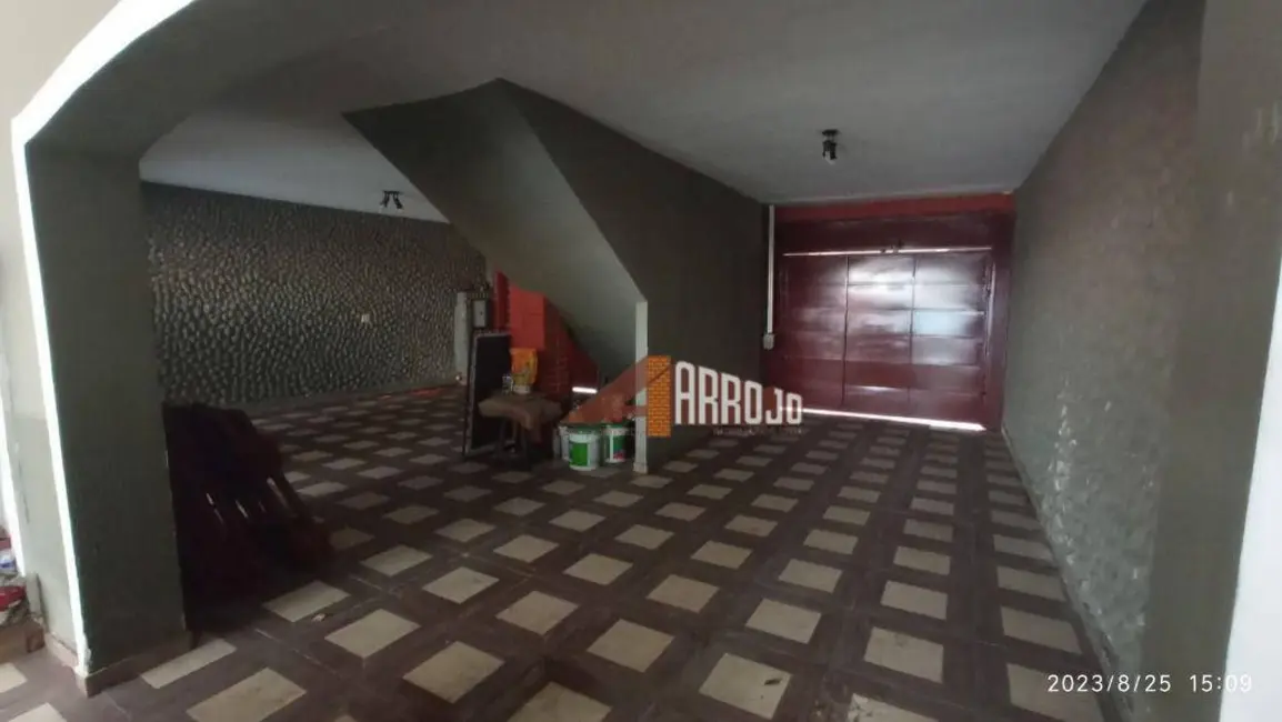 Sobrado com 4 quartos à venda, 184m2 em Vila Domitila, São Paulo - SP - imagem 4 Foto 4 de Sobrado com 4 quartos à venda, 184m2 em Vila Domitila, São Paulo - SP